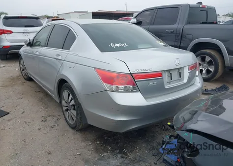 2011 Honda Accord 2.4 Lx из США, поврежденный, VIN 1HGCP2F3XBA086826